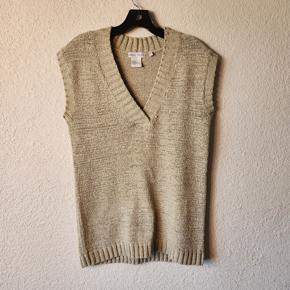 Nomadic Traders Womens pull on vest top Beige knitted v neck sz Medium GUC cute